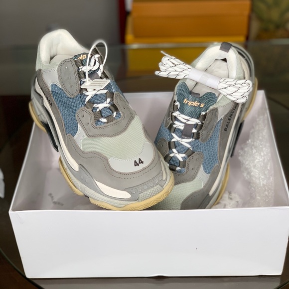 Balenciaga Shoes Balenciaga Triple S Men Size Brand New